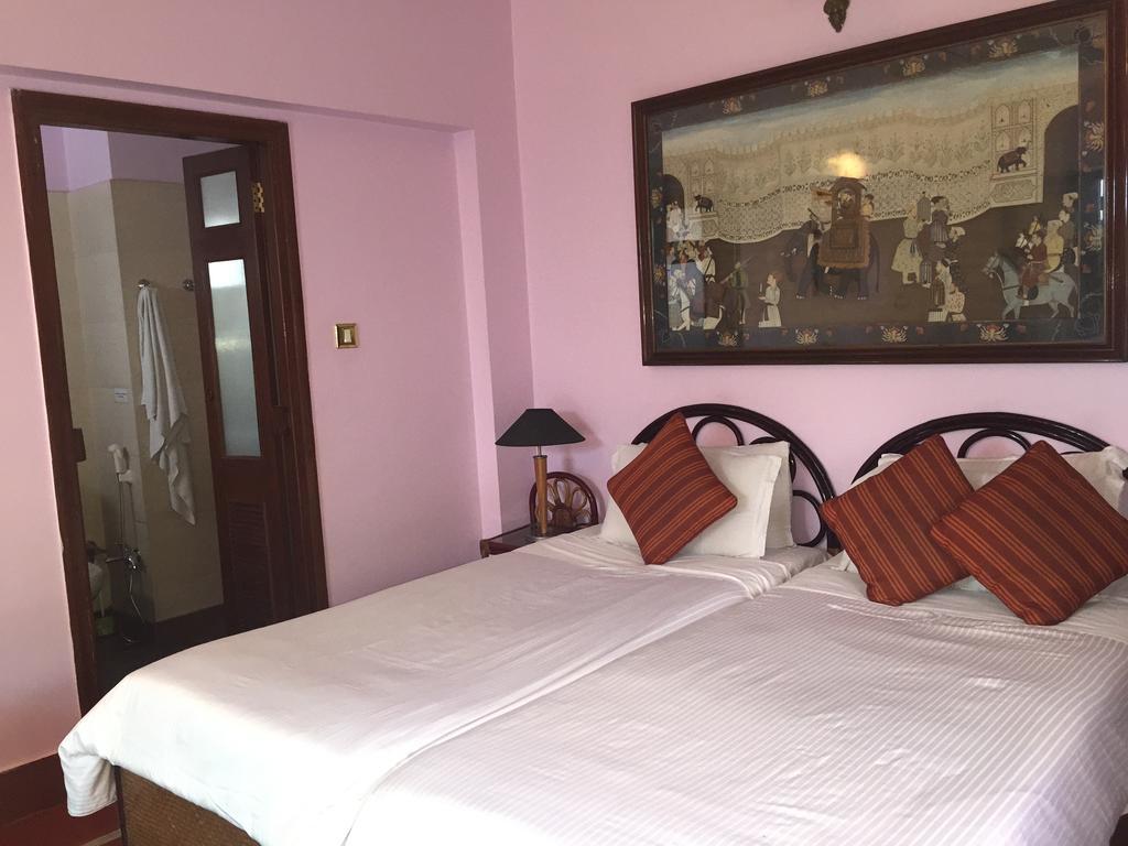 Master Bed And Breakfast Нью-Дели Номер фото